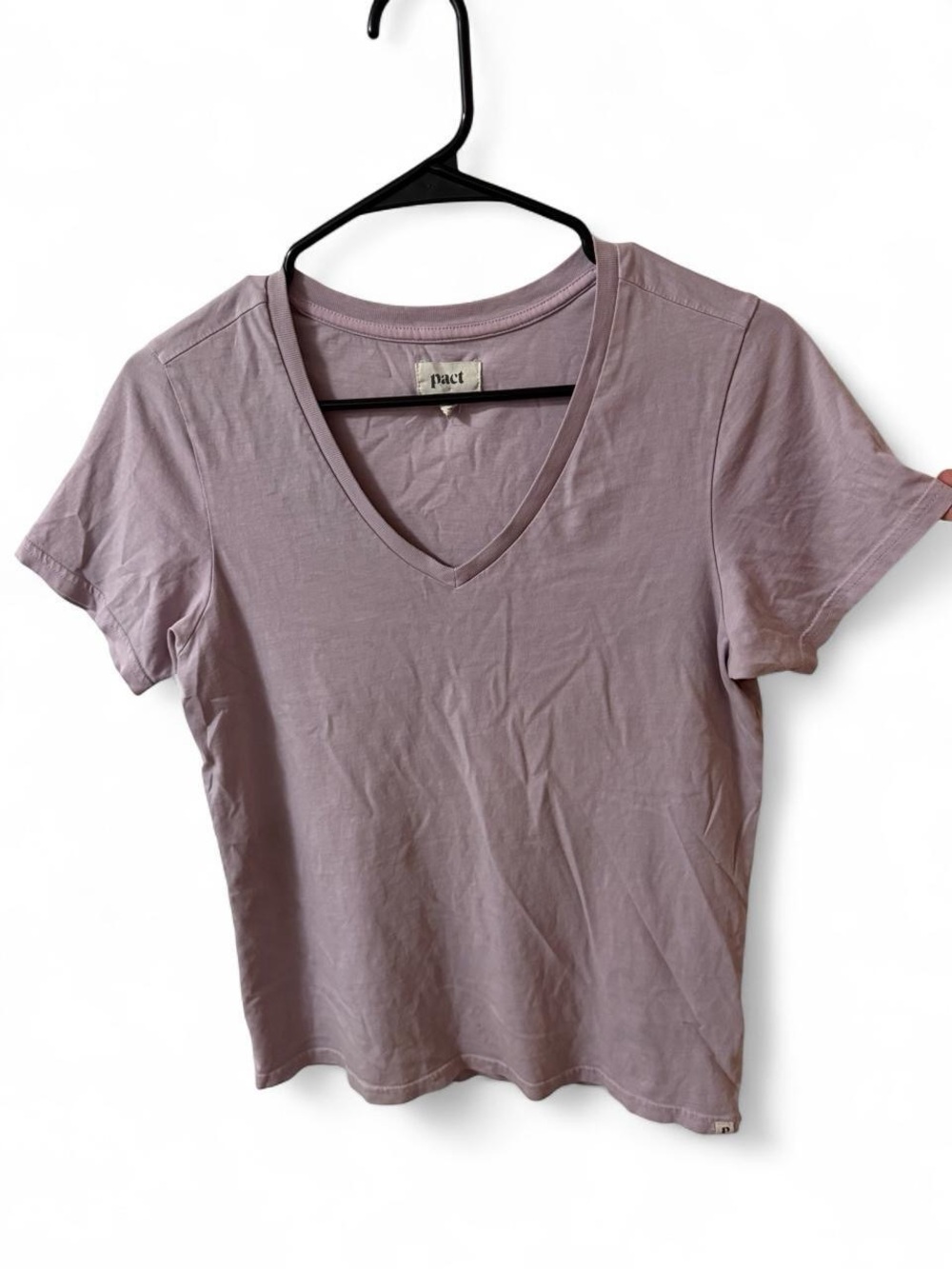 Pact Women's V-Neck Tee in Dusty Lilac